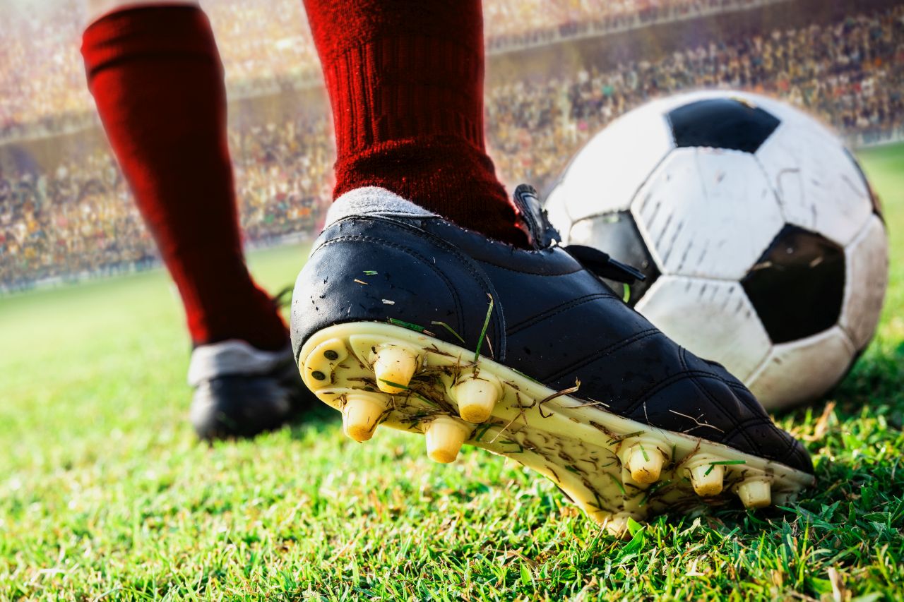 Jak wybrać buty do gry w piłkę nożną?